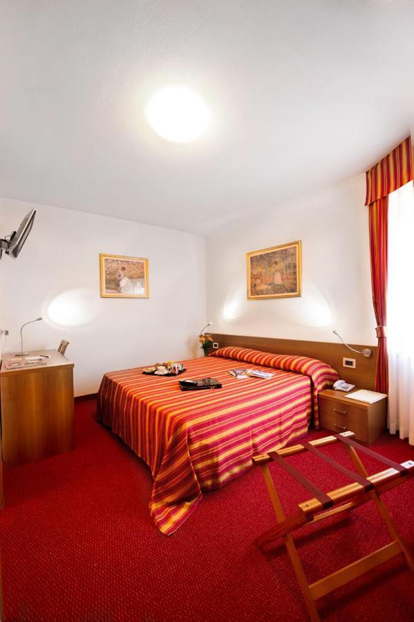 Sassella 3*